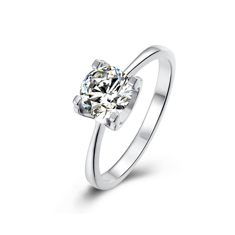 Solitaire Round Cut Moissanite Engagement Ring