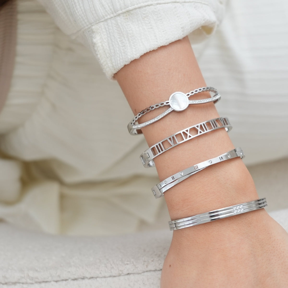 Hollow Numerals Bracelet - Silver