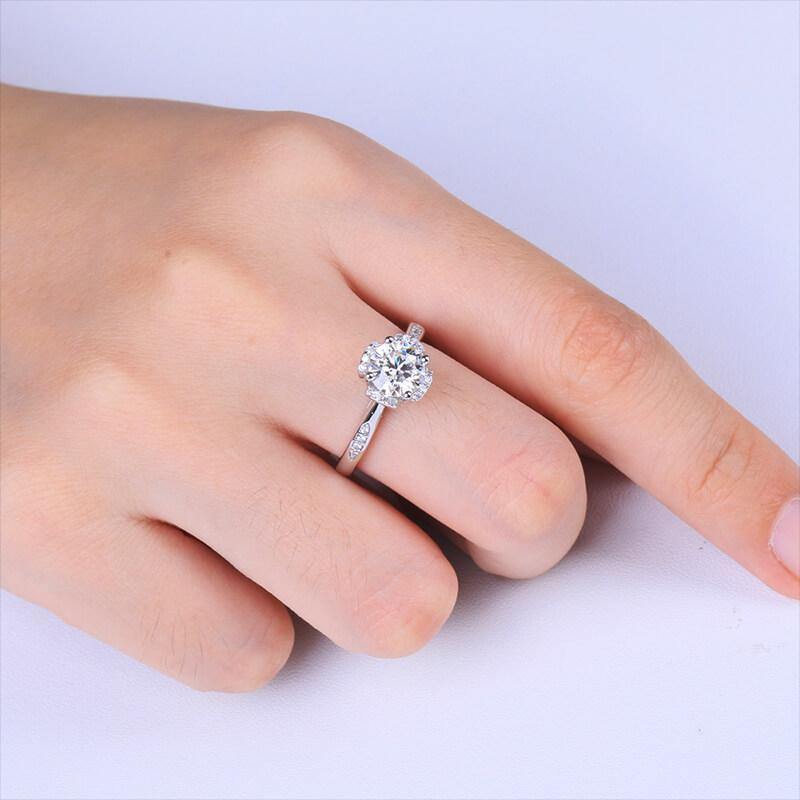 Moissanite Fashion Flower Side Stone Sterling Silver Wedding Ring