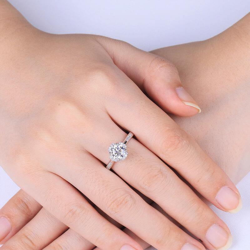 Moissanite Fashion Flower Side Stone Sterling Silver Wedding Ring