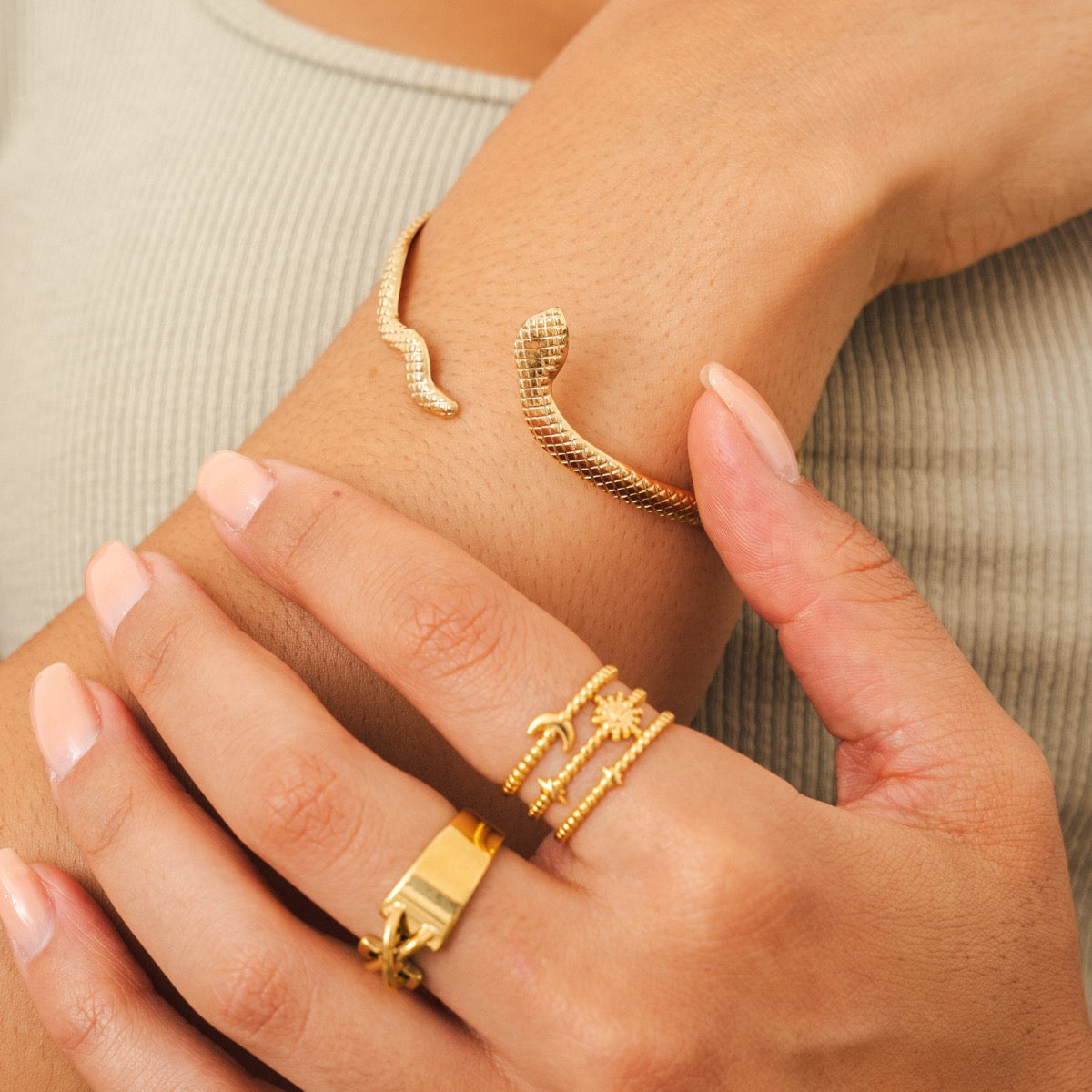 Serpent Bangle Bracelet - Gold